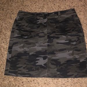 Lift Camo Skirt